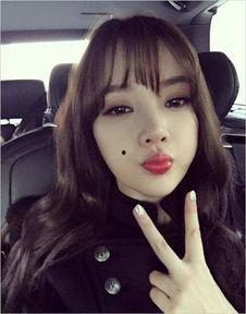 网红自拍角度,打造完美镜头下的自己